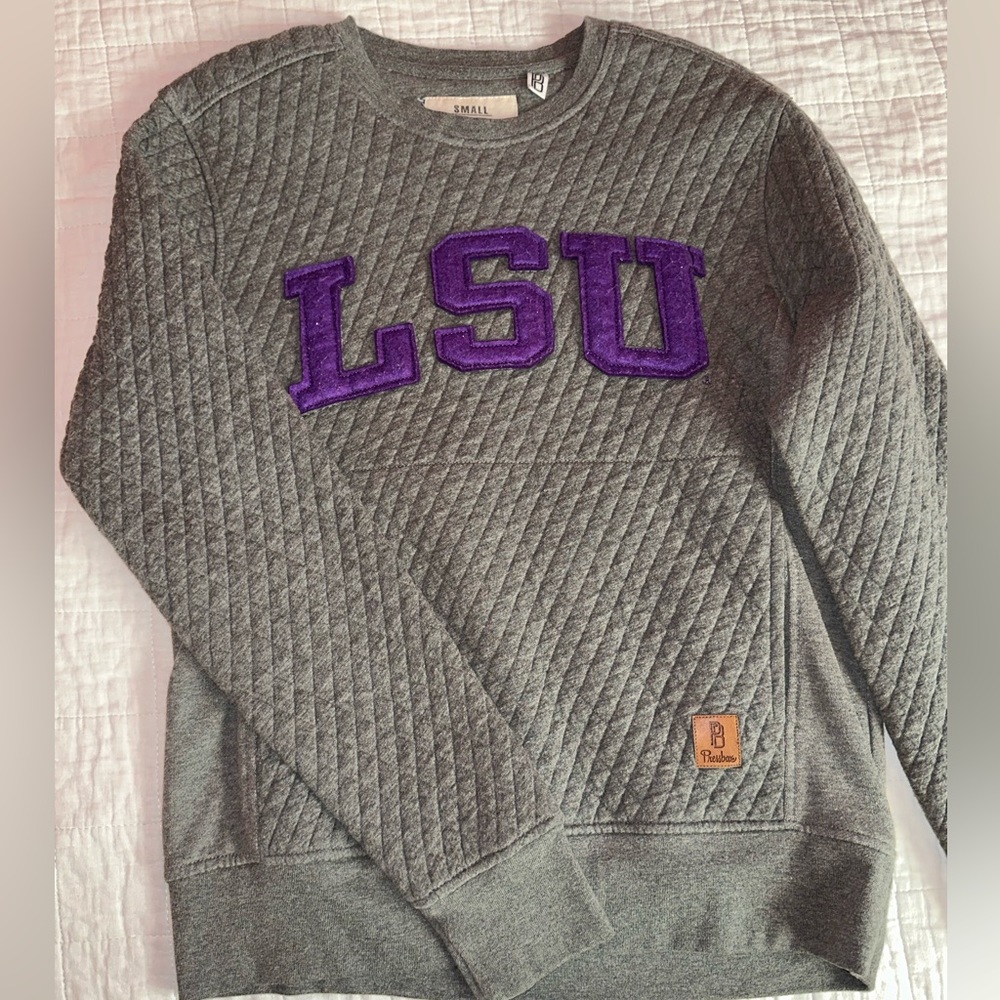 Women’s Pressbox LSU Quilted sweatshirt, S